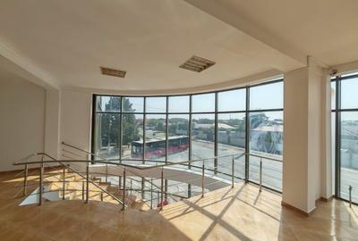 Spațiu comercial, de 125 mp, în Modelu - 5