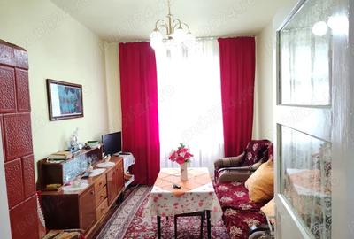 Apartament cu 2 camere decomandat în Lupeni - 4