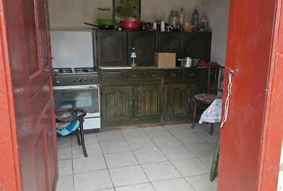 Casă cu 2 camere în Bunești - 3
