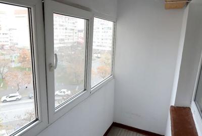 Apartament cu 3 camere decomandat în Rovine - 2