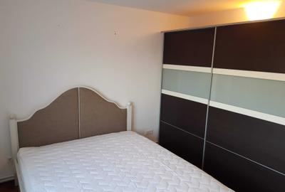 Apartament cu 4 camere decomandat în Central - 1