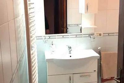 Apartament cu 4 camere decomandat în Central - 3