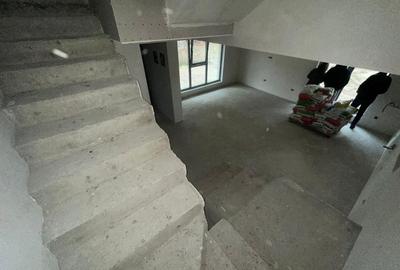 Duplex cu 6 camere cu Teren 140 Mp în Fundeni - 10