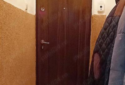 Garsonieră semidecomandată în Micro 14 - 2