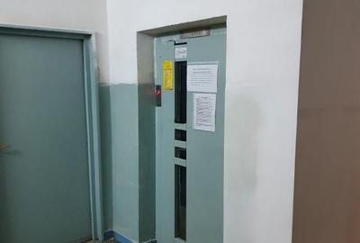 Spațiu comercial, de 3,022 mp, în Unirii - 1