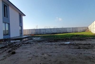 Casă individuală cu 4 camere cu Canalizare în Central - 4