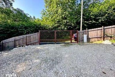 Spațiu comercial, în Schei