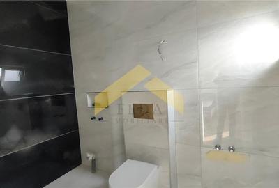Casa la sol 4 camere de vanzare in cartierul Westfield - 13