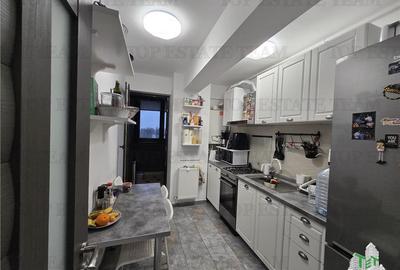 Apartament cu 3 camere decomandat, mobilat în Prelungirea Ghencea - 11