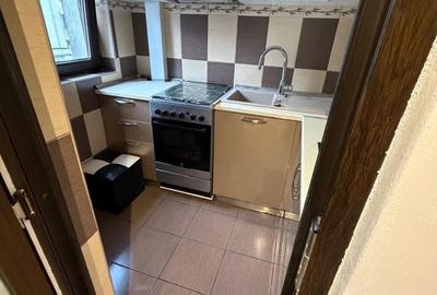 Garsonieră decomandată în Central - 2