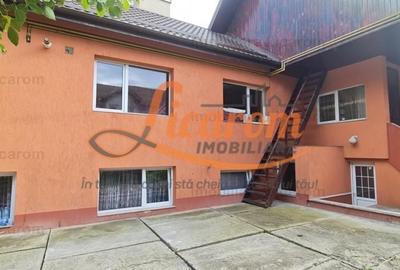 Casă individuală cu 6 camere semidecomandat cu Canalizare în Astra