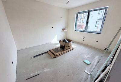 Duplex cu 3 camere cu Canalizare în Sud - 8