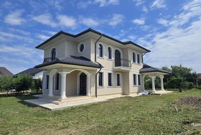 Casă cu 6 camere cu Teren 1042 Mp în Central - 3