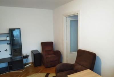 Apartament cu 3 camere semidecomandat în Central - 5