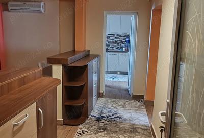 Ofer spre inchiriere apartament cu trei camere confort 1 - 9