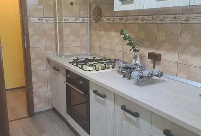 Apartament 2 camere zona Coresi - 1