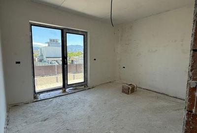 Casă cu 4 camere cu Teren 417 Mp în Tărlungeni - 5