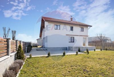 Casă cu 5 camere cu Teren 505 Mp în Hălchiu - 5