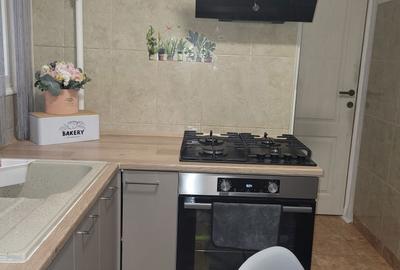 Apartament cu 2 camere decomandat în Roșu - 2