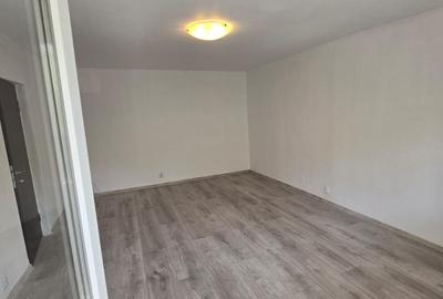 Garsoniera, decomandata, etaj 1 din 4, Uverturii, Teatrul Masca - 3