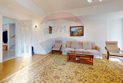 Vila Spatioasa si Eleganta in zona Crangasi-De Inchiriat