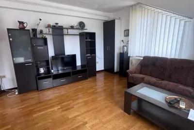 Apartament cu 3 camere decomandat în Rădăuți