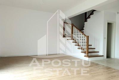 Casă cu 4 camere cu Teren 285 Mp în Chișoda