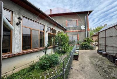 Casa cu 10 camere - ideala pentru pensiune, gradinita sau pt. locuit - 32