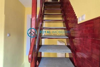 Casă cu 6 camere cu Teren 339 Mp în Gheorghe Doja