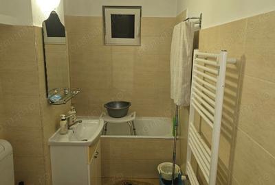 Apartament cu 3 camere decomandat în Progresul - 9