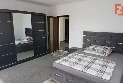 Casă individuală cu 6 camere cu Canalizare în Comloșu Mare - 27