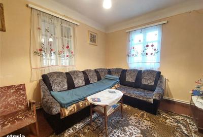 Casă cu 5 camere cu Teren 3815 Mp în Vernești - 2