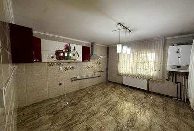 Casă cu 4 camere în Jilava - 2