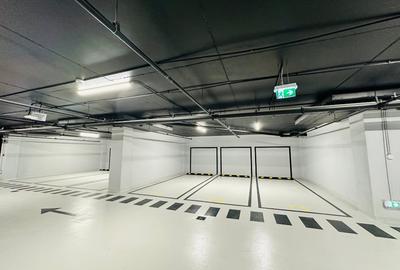 Apt 2 cam premium cu vedere  libera către lac. - 7