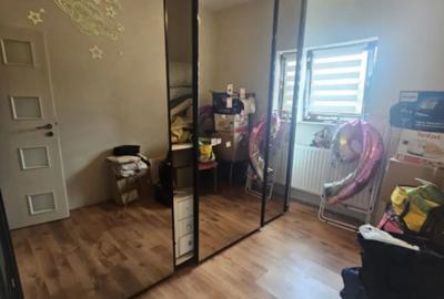 Casă cu 5 camere cu Teren 1300 Mp în Malu Mare - 10