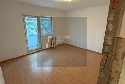 Apartament cu 2 camere decomandat în Sălaj - 6