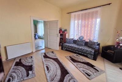 Casa individuala 5 camere pivnita 1000mp teren in Talmaciu - 14