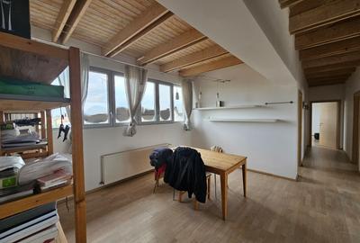 Penthouse cu 4 camere decomandat, mobilat în Complex Studențesc - 7