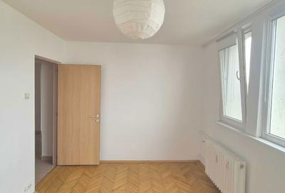 Apartament cu 3 camere în Dristor