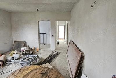 Casă cu Teren 512 Mp în Central - 2