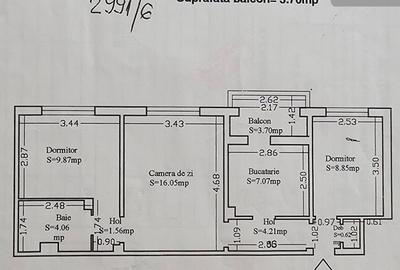 Apartament cu 3 camere semidecomandat, mobilat în Far