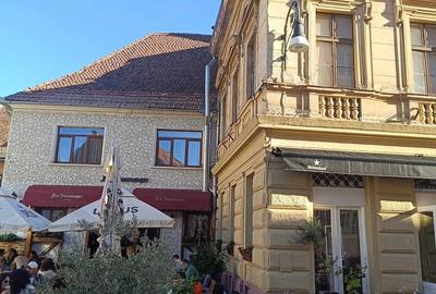 Apartament cu 2 camere nedecomandat în Centrul Istoric