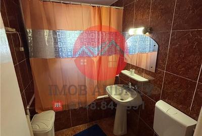 Apartament cu 2 camere decomandat în E3