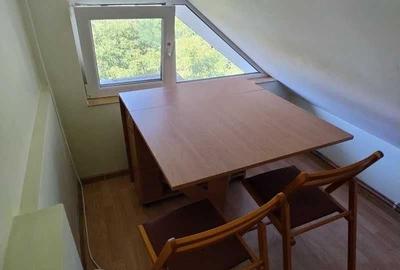 Apartament cu 2 camere decomandat în Gară