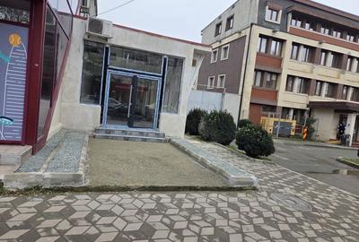 Spațiu comercial, de 120 mp, în Central - 2