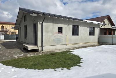 Casă individuală cu 3 camere cu Teren 413 Mp în Golești - 6