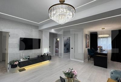 Casă cu 3 camere cu Teren 400 Mp în Central - 1