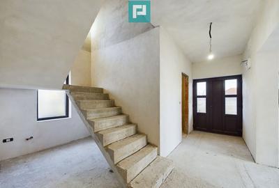 Casa la gri in Livada - 2