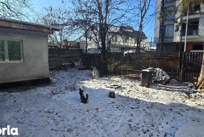 Teren de 230 mp, în Militari - 2