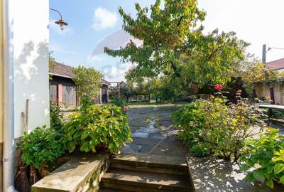 Casă cu 4 camere cu Teren 818 Mp în Central - 15